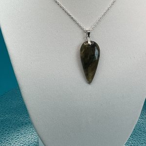 Labradorite pendant