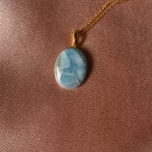 Blue Agate Necklace featuring polished blue gemstone beads with natural banding, elegant crystal jewelry pendant for everyday wear and gifting.