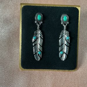 Silver feather, Turquoise stone Earrings